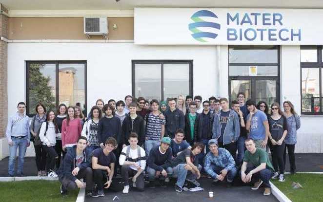 Riparte la seconda edizione di Scuola@Novamont: prima tappa dedicata all’impianto industriale di MATER-BIOTECH in Veneto
